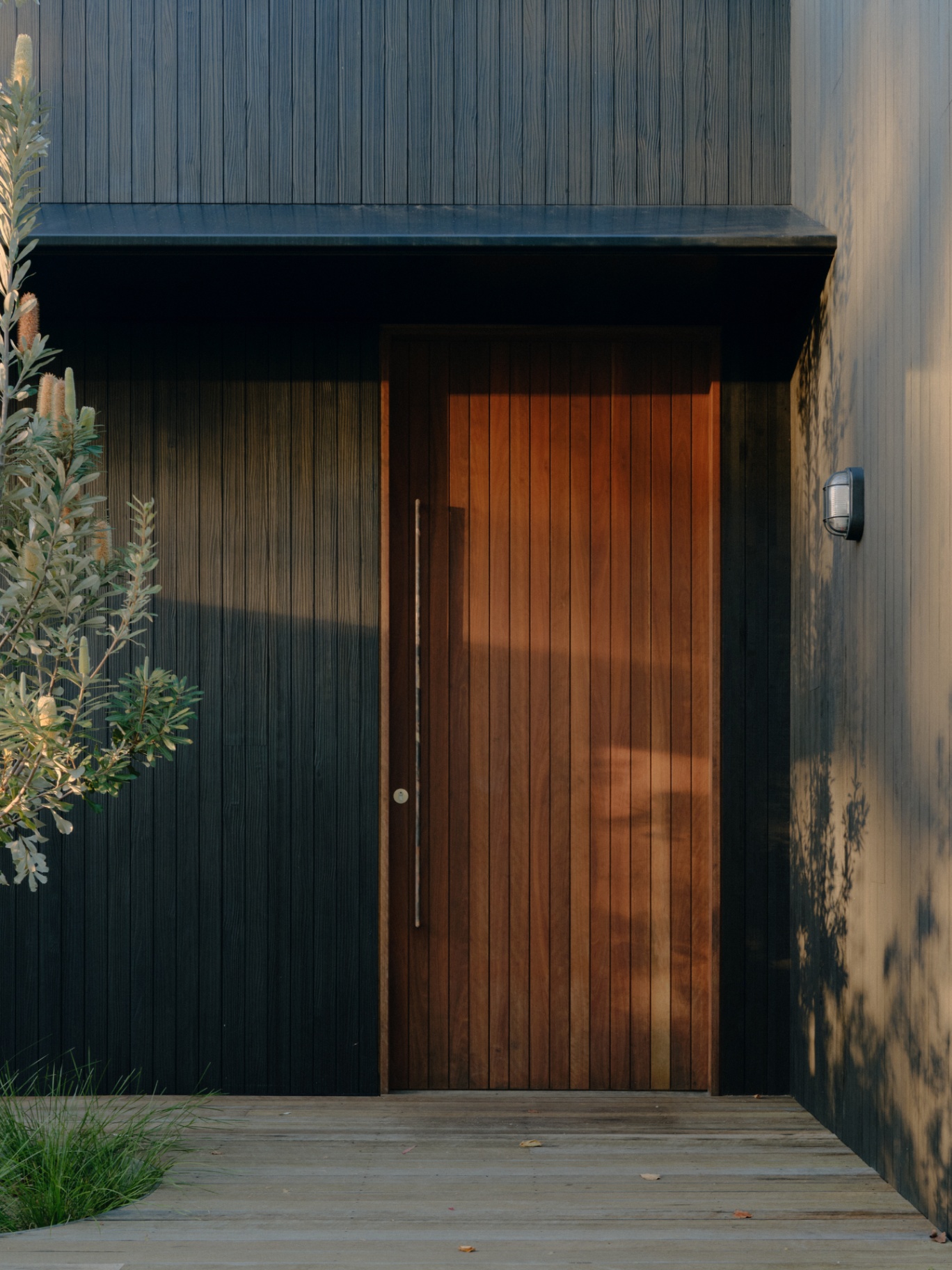 Door, close