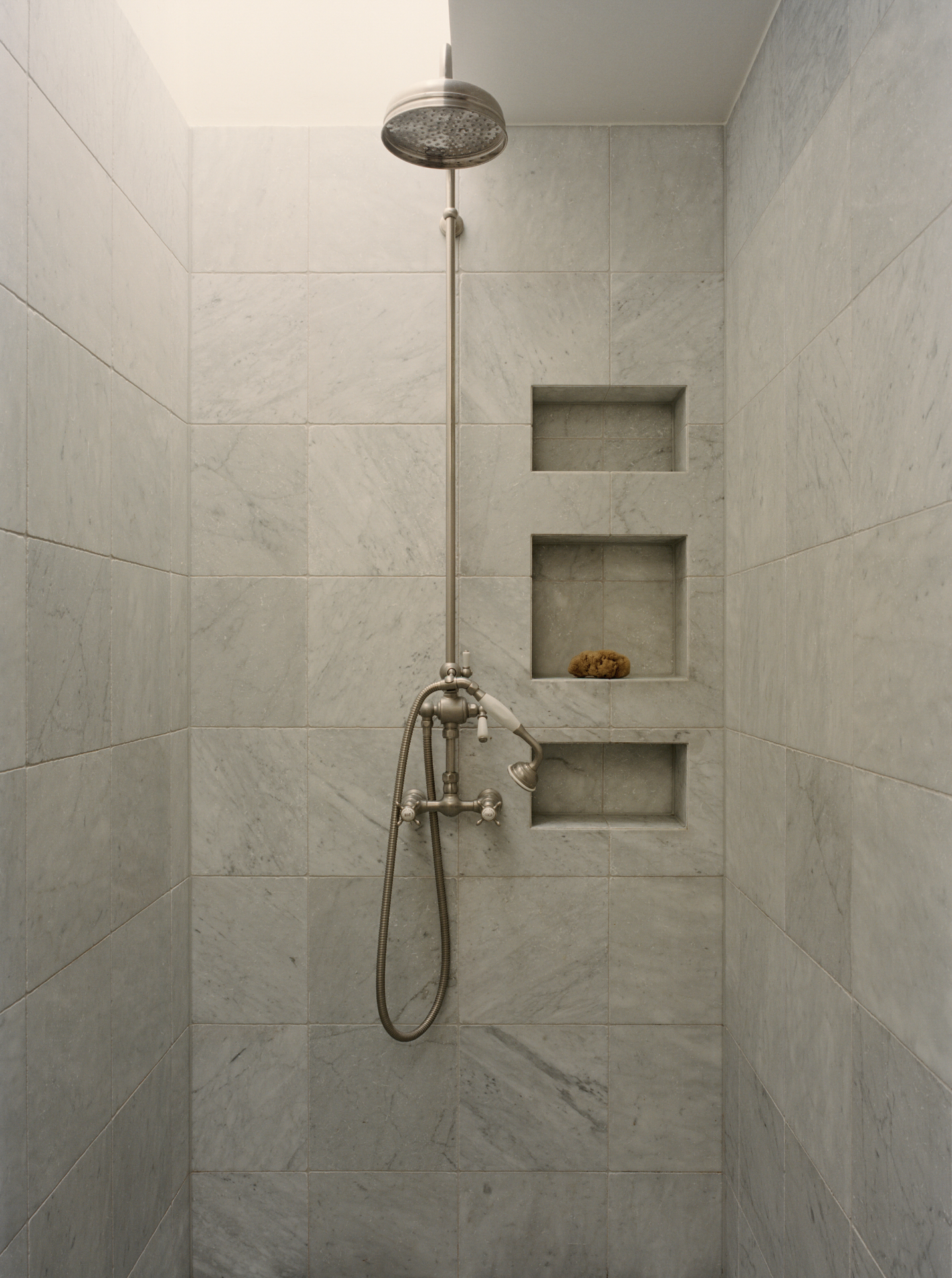 Carrara shower
