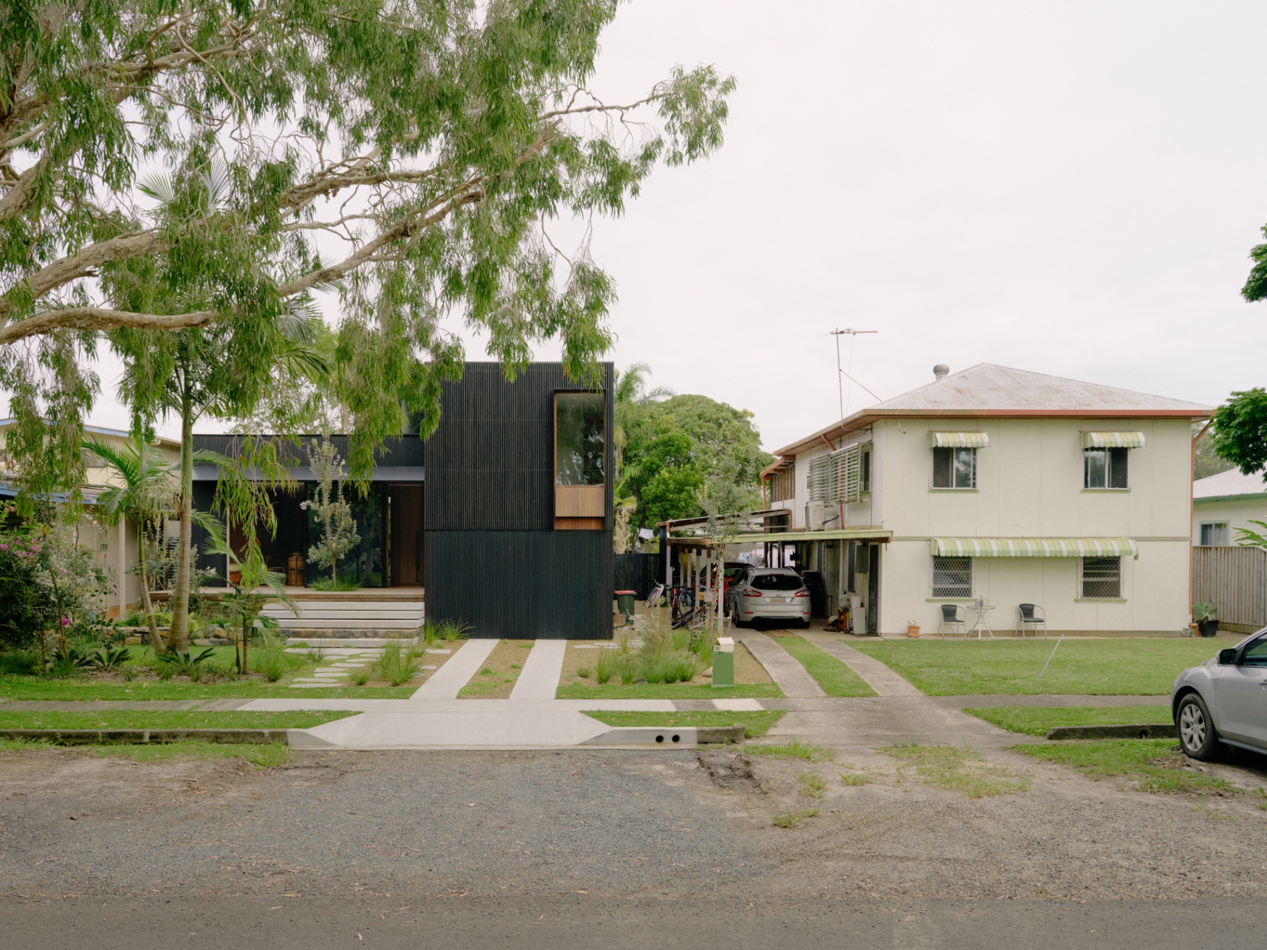 Street context, neighbouring houses